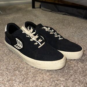 Cariuma Hoefler T20 Black Suede & Ivory Skate Shoes